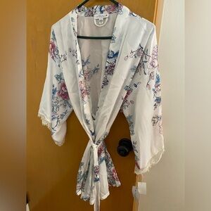 In Bloom Jonquil Satin Robe with Tags